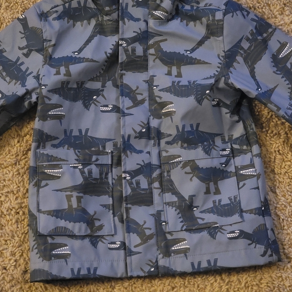 5T Boys Old Navy Dinosaurs Rain Coat Jacket Slicker Nice! - Picture 3 of 7